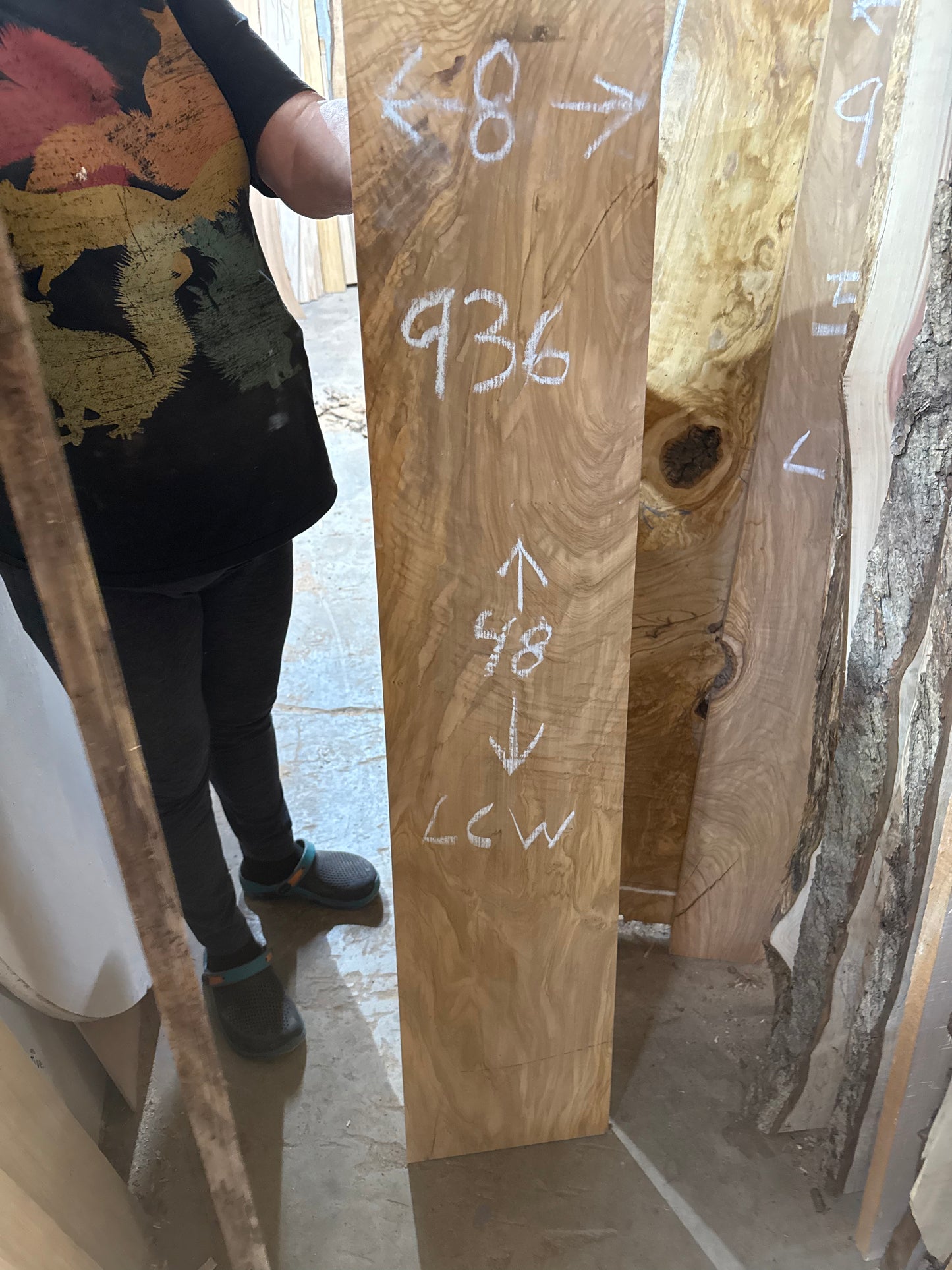 Chiara: 3-foot Olivewood / Resin