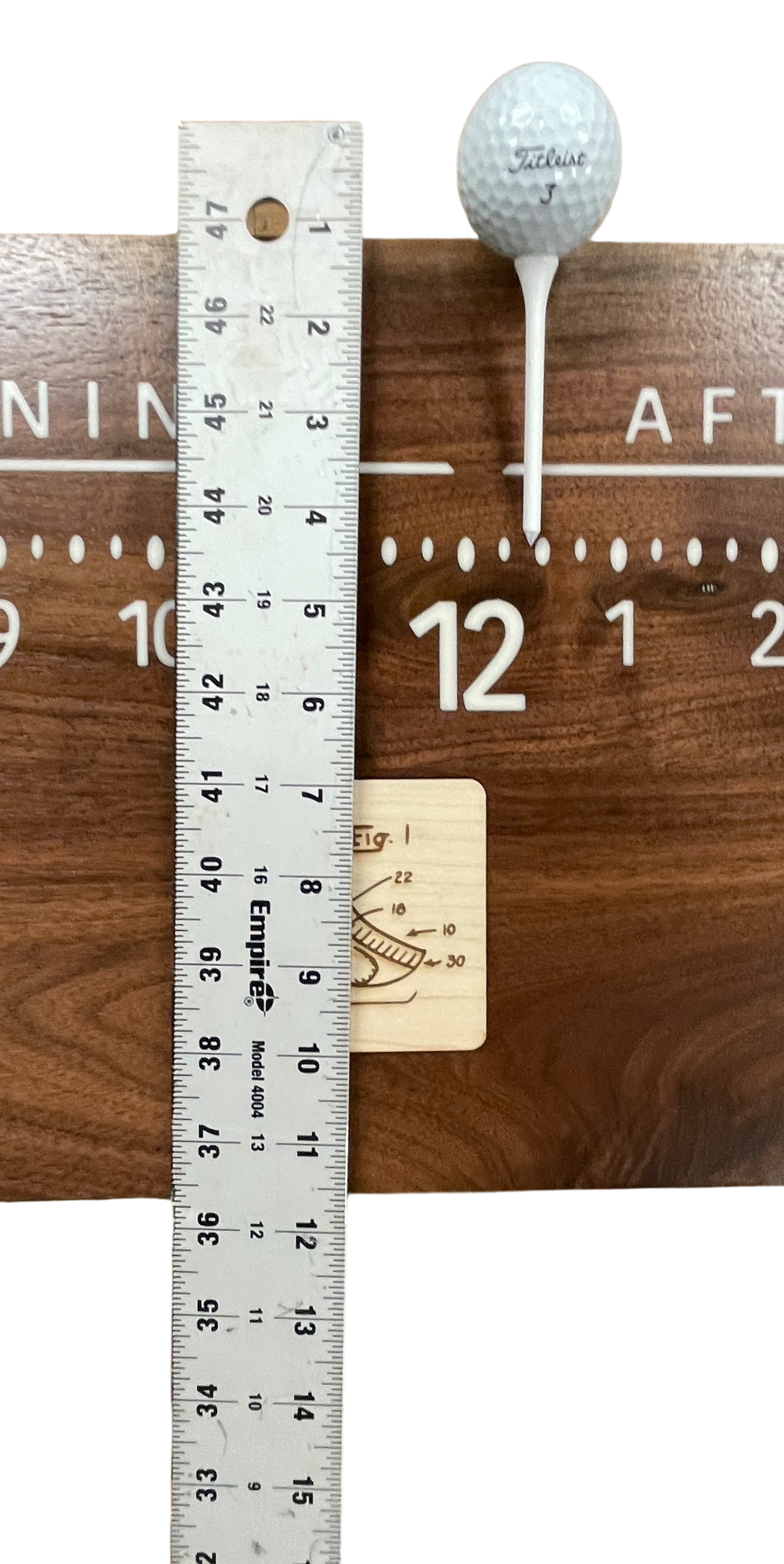 Baffie: 3-foot Walnut/resin golf clock