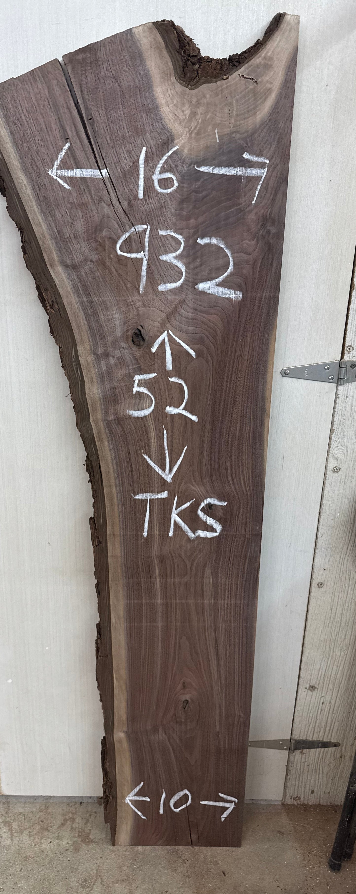 Board 0932: 3 ft Walnut with bark Live Edge