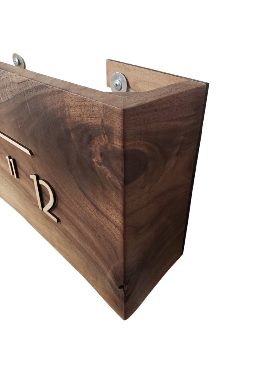 Blackberry:5 - foot Walnut/Maple - Linear Clockworks