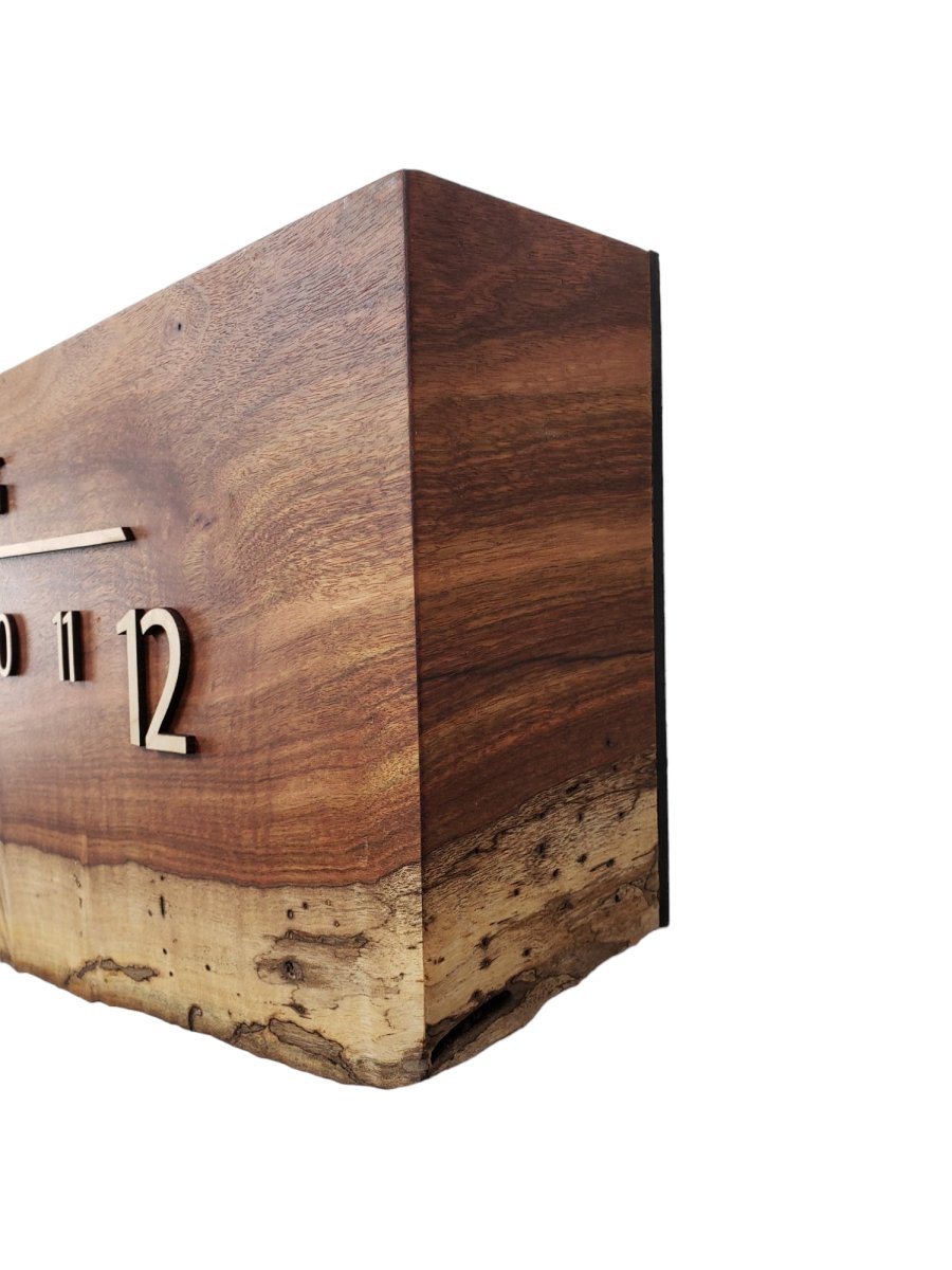 Chilli:5 - foot Chechen/Maple - Linear Clockworks