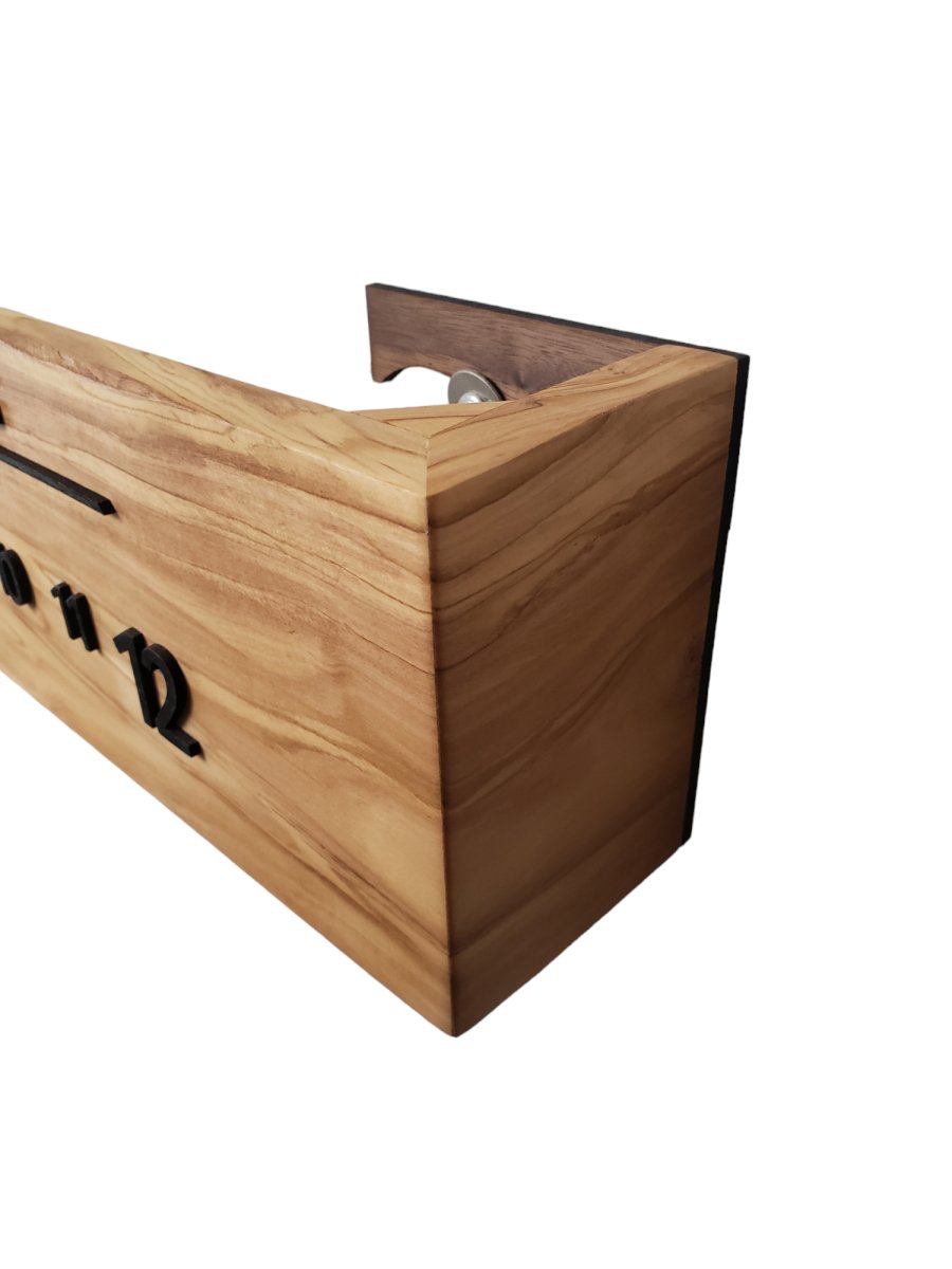 Florence:3 - foot Olivewood/Walnut - Linear Clockworks