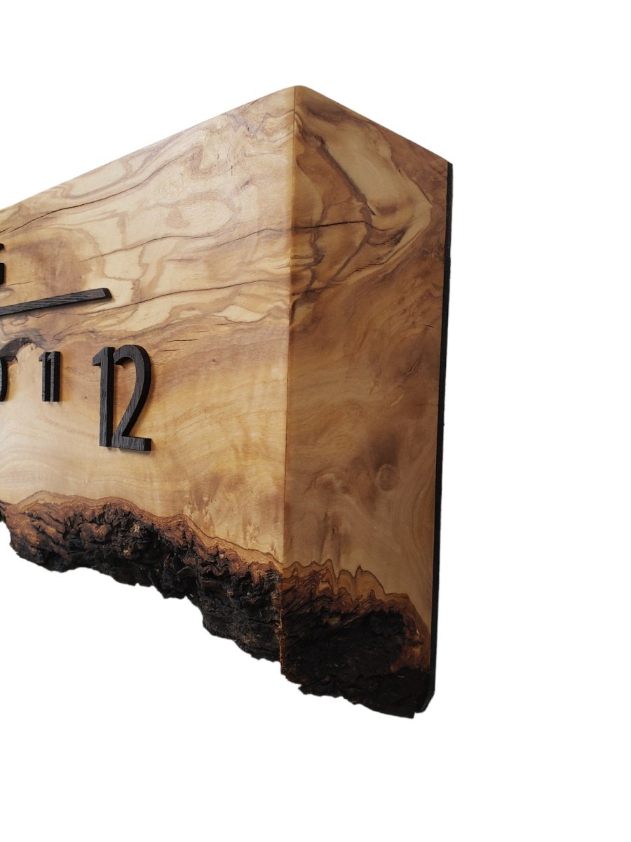 Georgia:5 - foot Olivewood/Wenge - Linear Clockworks
