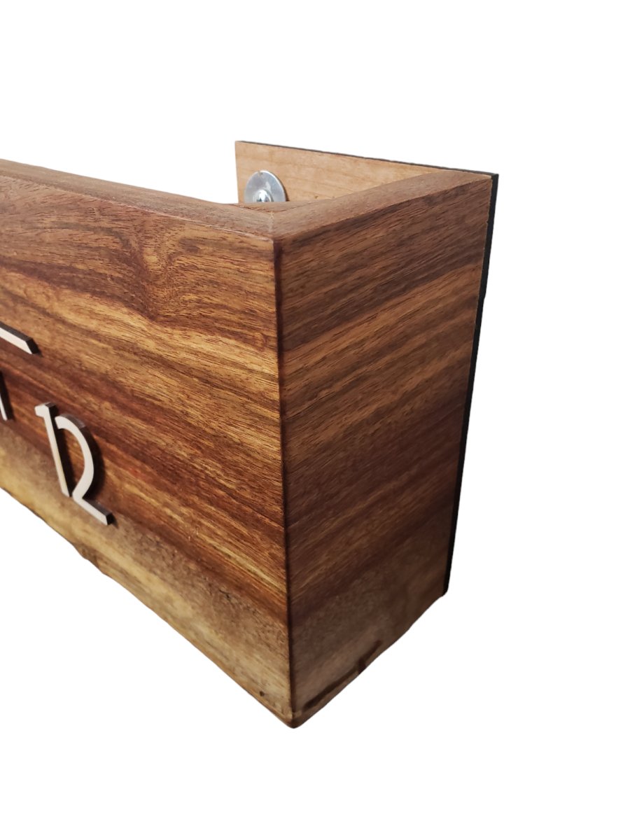 Ginger:5 - foot Chechen/Maple - Linear Clockworks