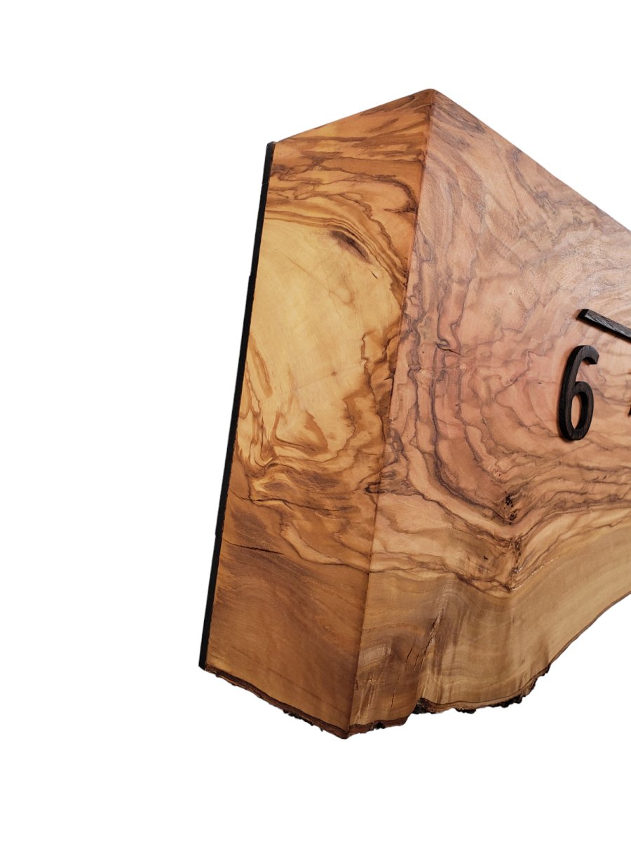GoldenGate:5 - foot Olivewood/Wenge - Linear Clockworks