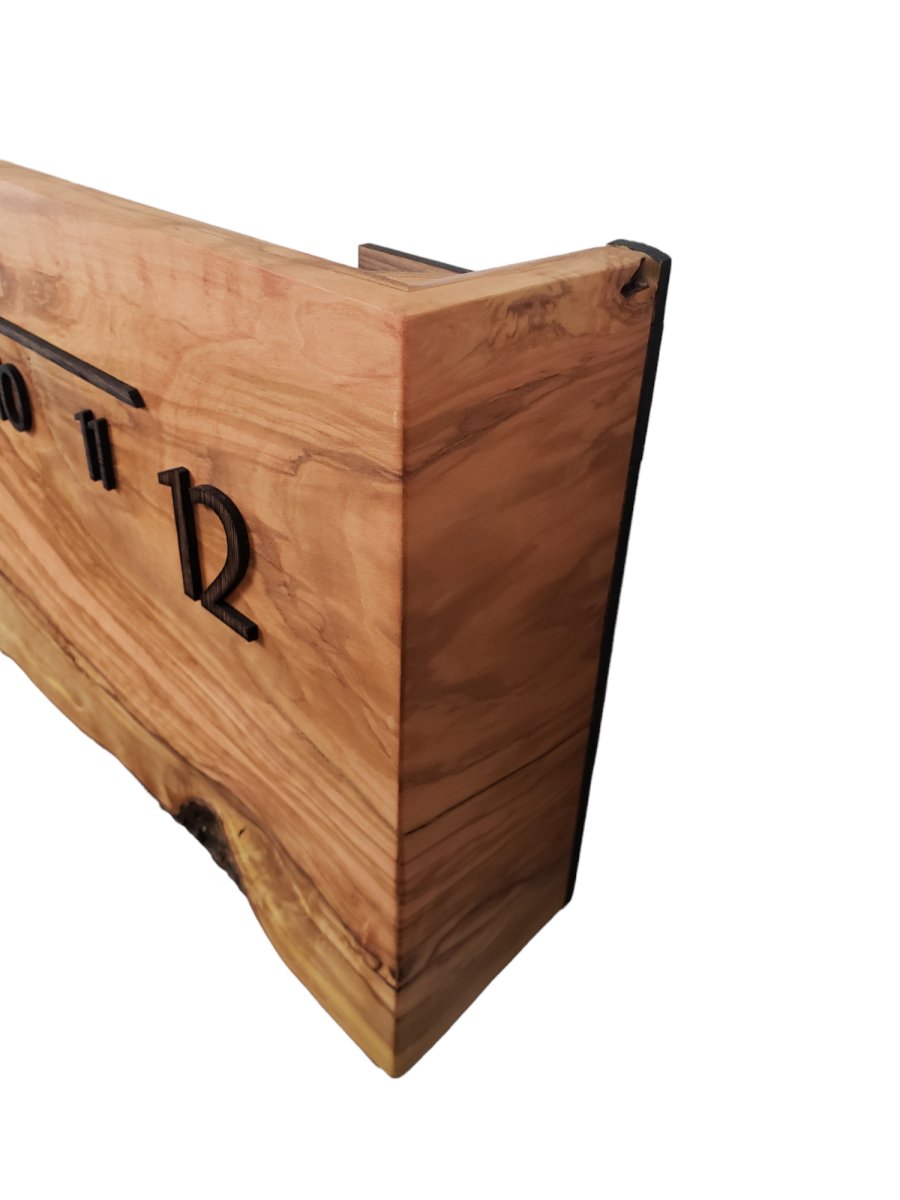 GoldenGate:5 - foot Olivewood/Wenge - Linear Clockworks