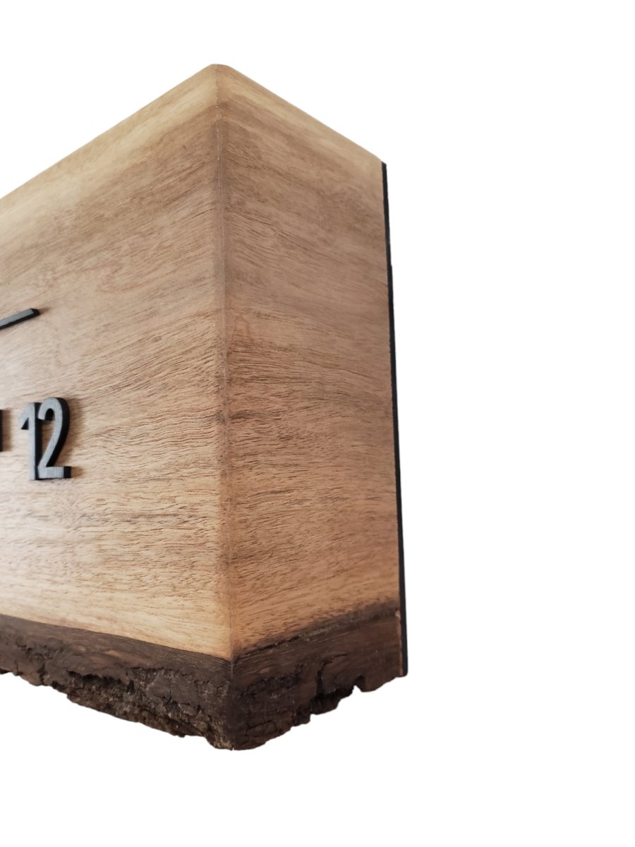 Ivy:3 - foot Walnut/Maple - Linear Clockworks