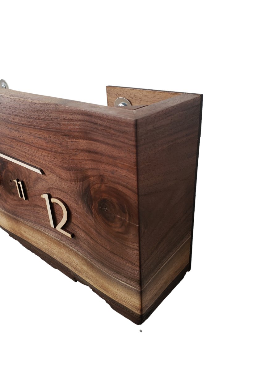 Peaches:5 - foot Walnut/Maple - Linear Clockworks