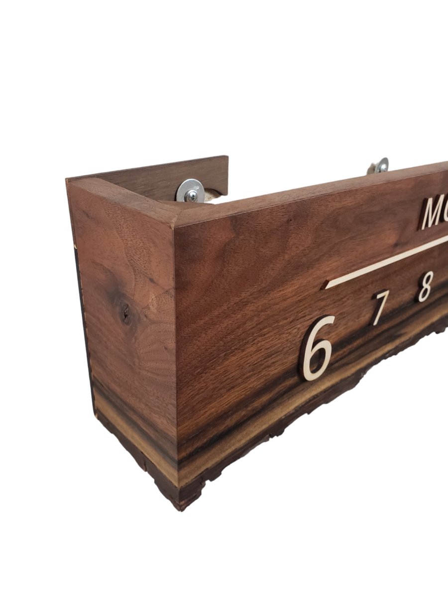 Sandy:5 - foot Walnut/Maple - Linear Clockworks