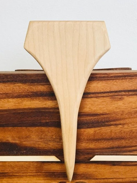 Shark Tooth / Maple - Linear Clockworks