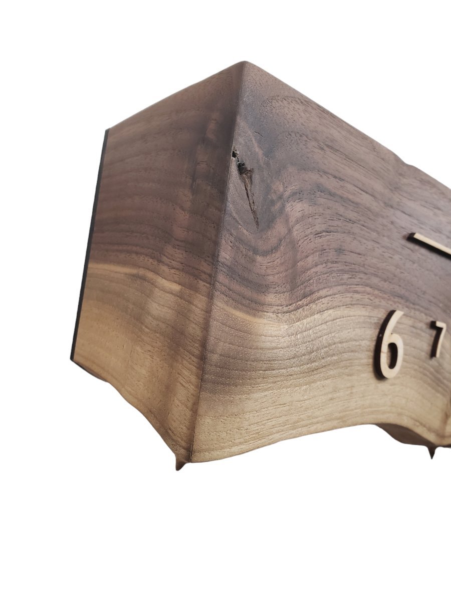 Thorn:3 - foot Walnut/Maple - Linear Clockworks