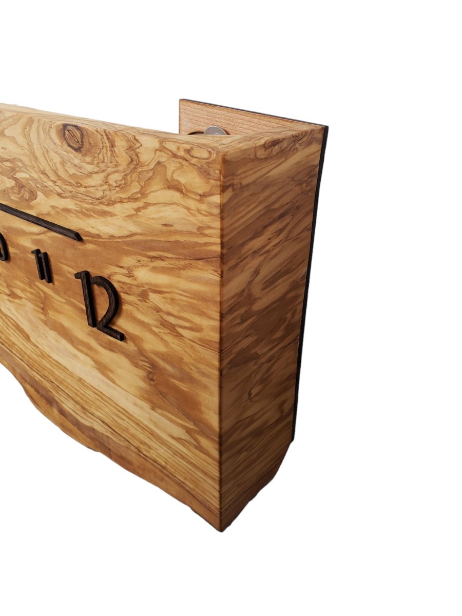 Topaz:5 - foot Olivewood/Wenge - Linear Clockworks