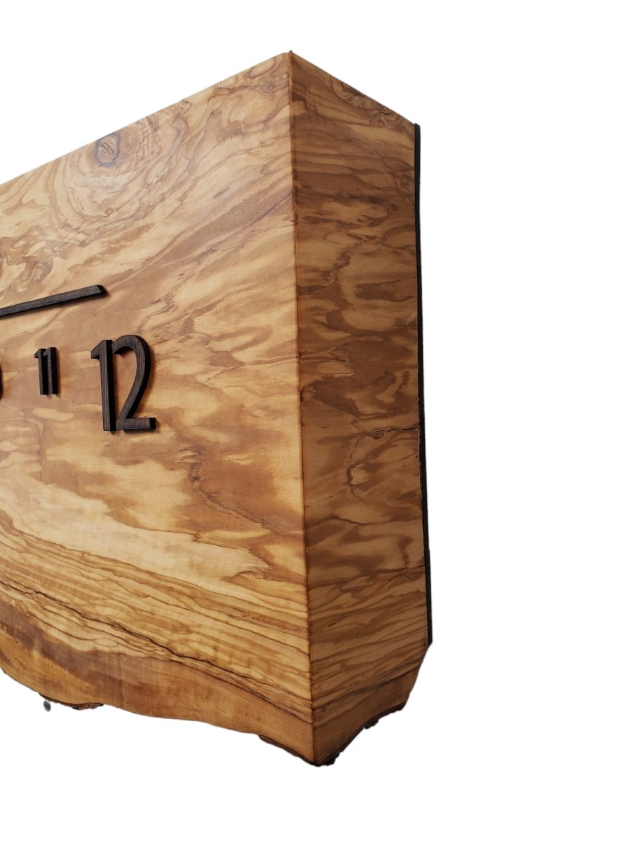 Topaz:5 - foot Olivewood/Wenge - Linear Clockworks