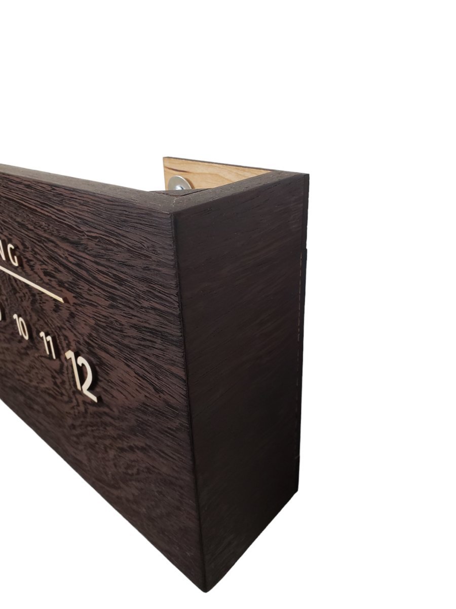 Uriel:3 - foot Wenge/Maple - Linear Clockworks