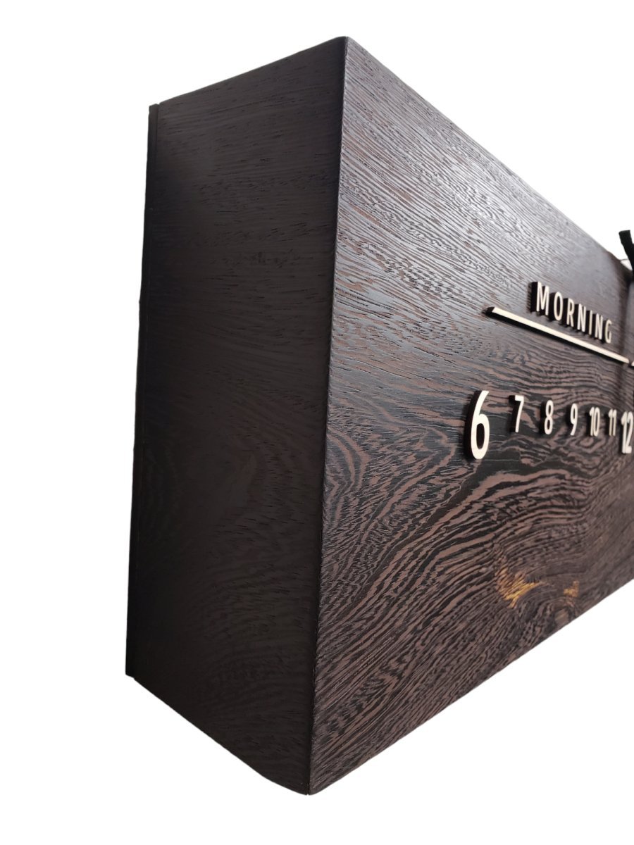 Uriel:3 - foot Wenge/Maple - Linear Clockworks