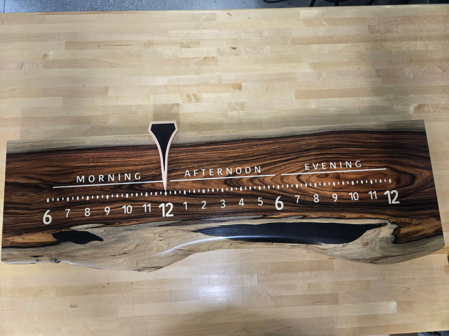 Alvaro: Bolivian Rosewood / Resin-1107