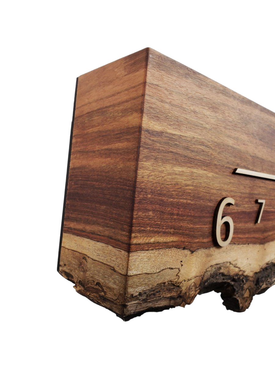 Chilli:5 - foot Chechen/Maple - Linear Clockworks